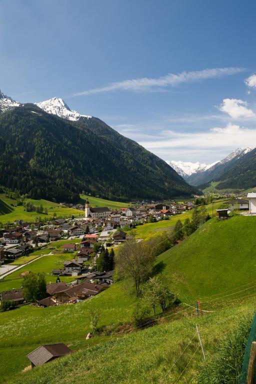 Hotel Pension Bergwelt Neustift im Stubaital Exterior foto